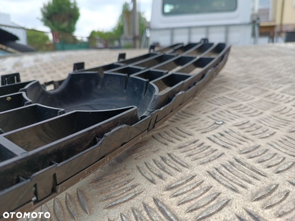 Fiat Croma 2 II FL Lift (2008-2011) Grill Atrapa 35447330 wlot kratka zderzaka chrom emblemat - 12