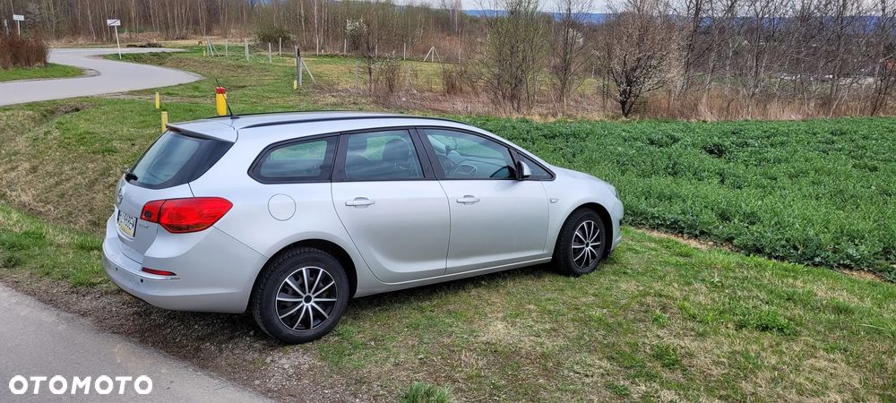 Opel Astra - 2