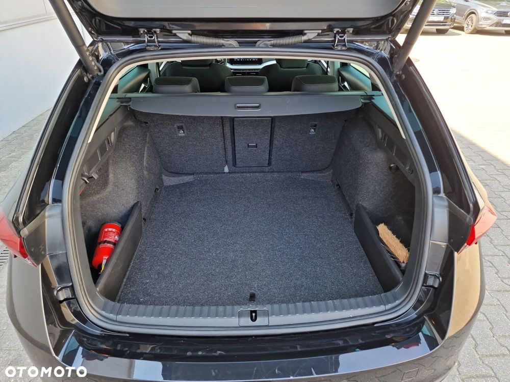 Skoda Octavia 1.5 TSI mHEV Selection DSG - 28