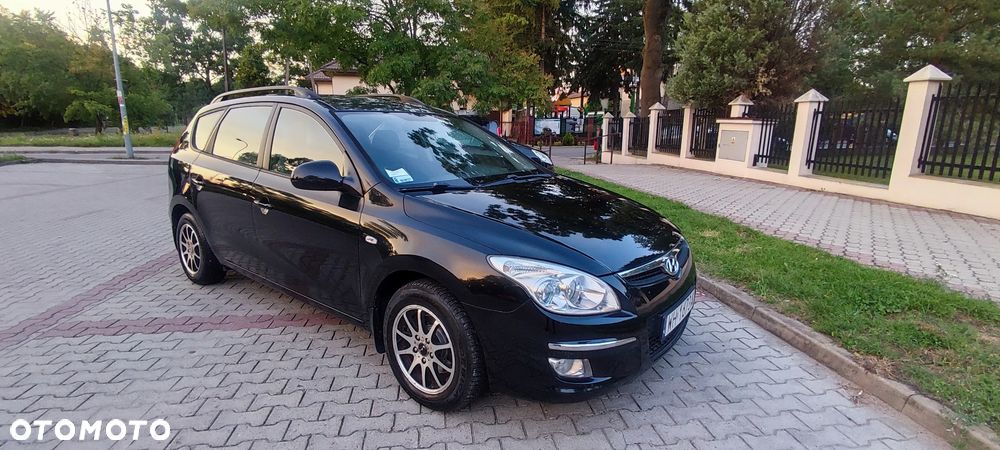 Hyundai i30 1.6 Premium - 1