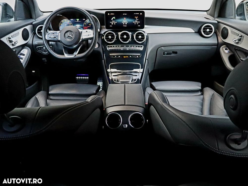 Mercedes-Benz GLC 300 4MATIC MHEV - 24