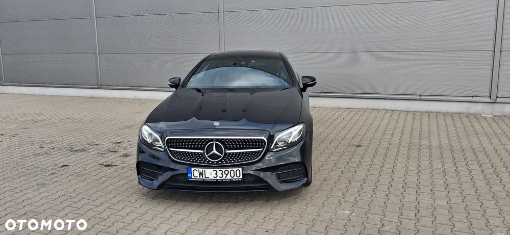 Mercedes-Benz Klasa E 220 d 4Matic 9G-TRONIC AMG Line - 9