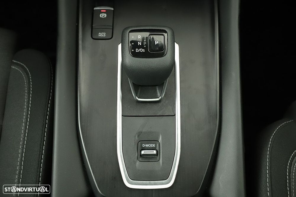 Nissan Qashqai 1.3 DIG-T N-Connecta Xtronic - 13