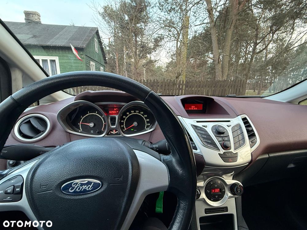 Ford Fiesta 1.25 SYNC Edition - 12