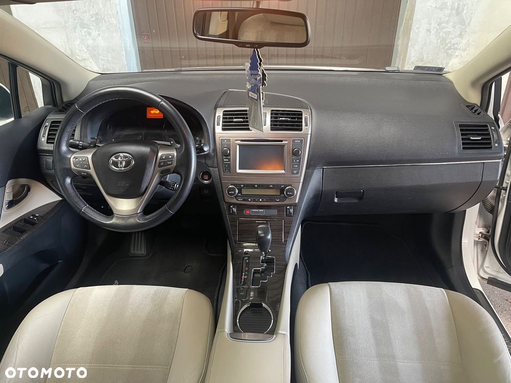 Toyota Avensis 2.2 D-CAT Prestige - 15