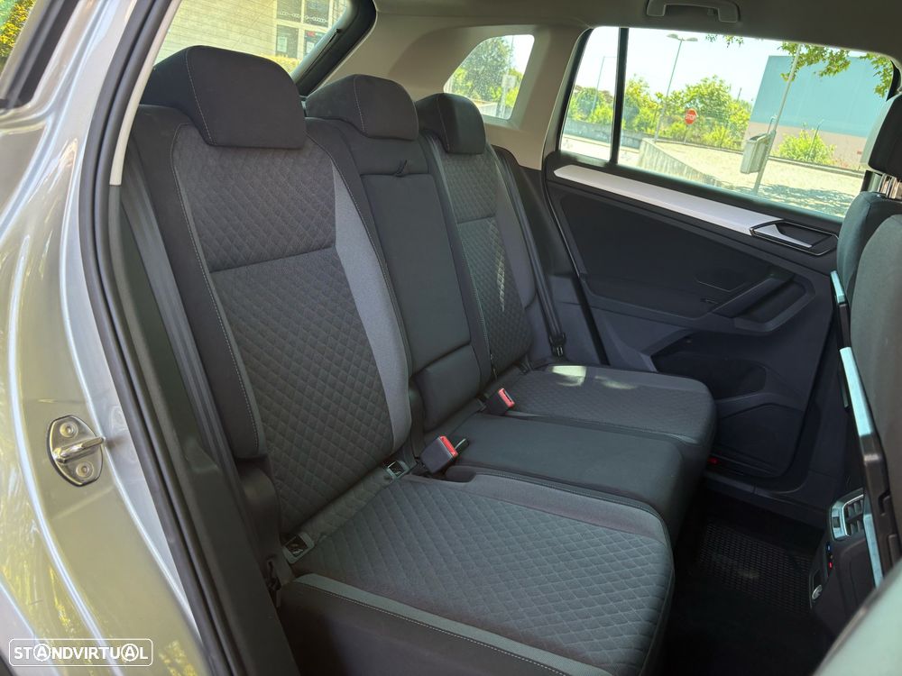 VW Tiguan 1.6 TDI Confortline - 9