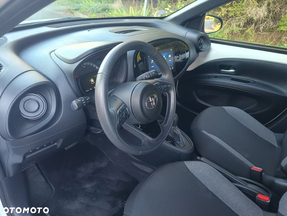 Toyota Aygo X S-CVT Air JBL - 5