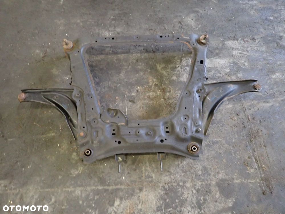 SANKI WÓZEK KOŁYSKA NISSAN JUKE 1.5 DCI - 1