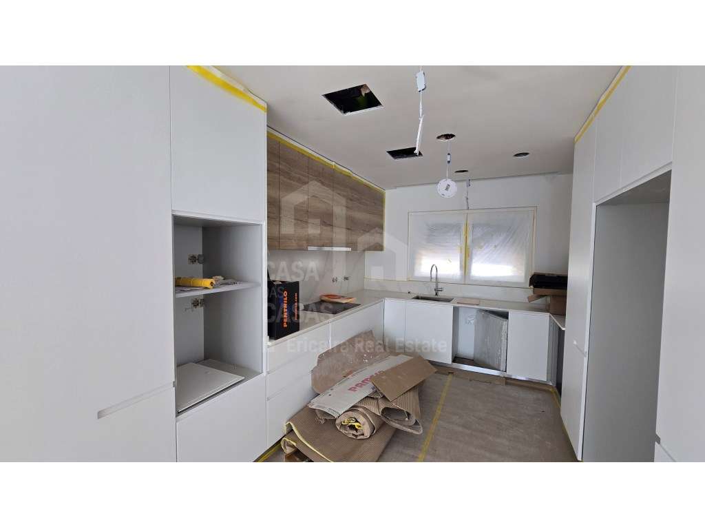 Vende Moradia T3 - Ericeira 1,5 km, A Casa das Casas - Grande imagem: 4/19