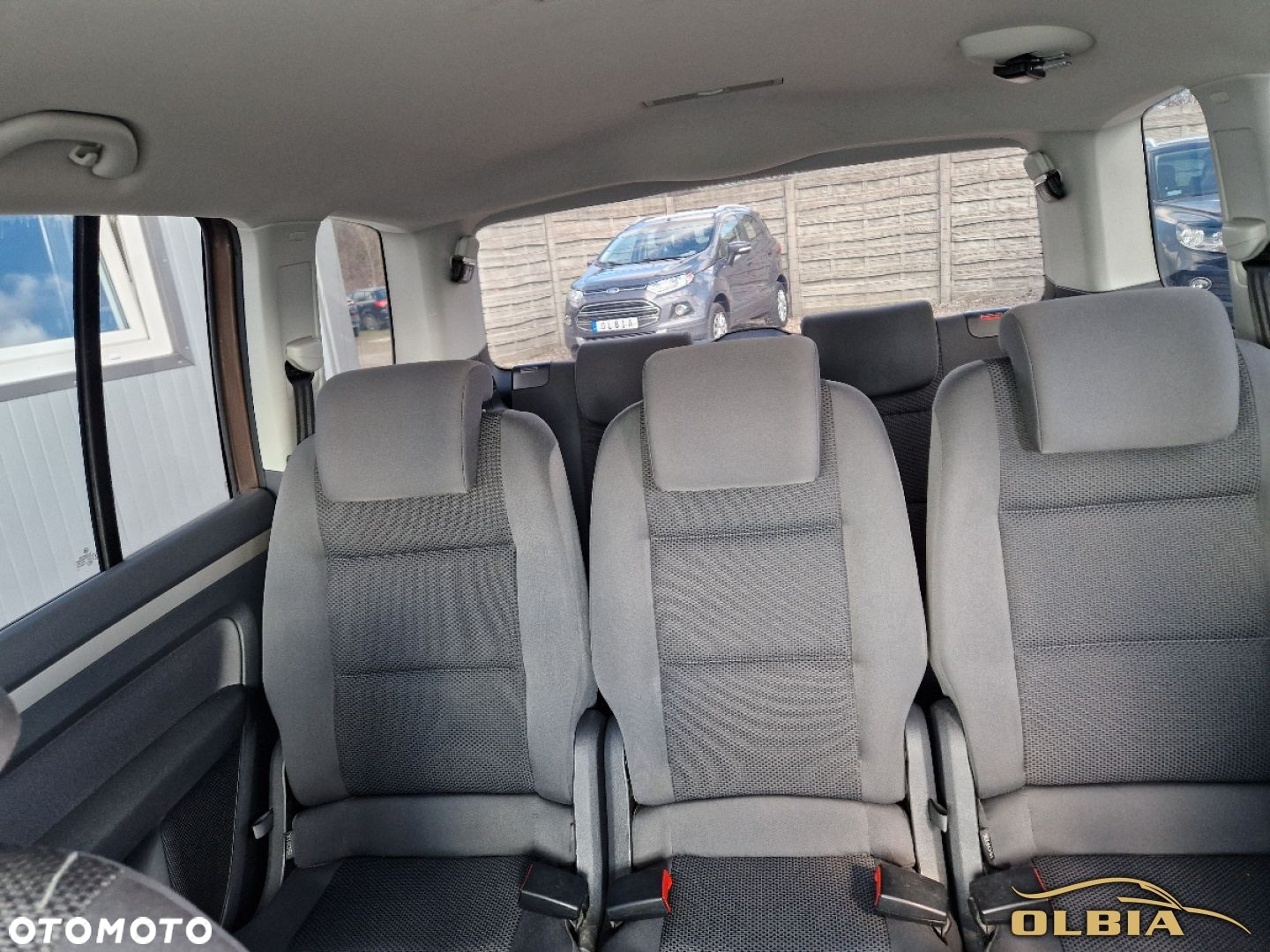 Volkswagen Touran - 24
