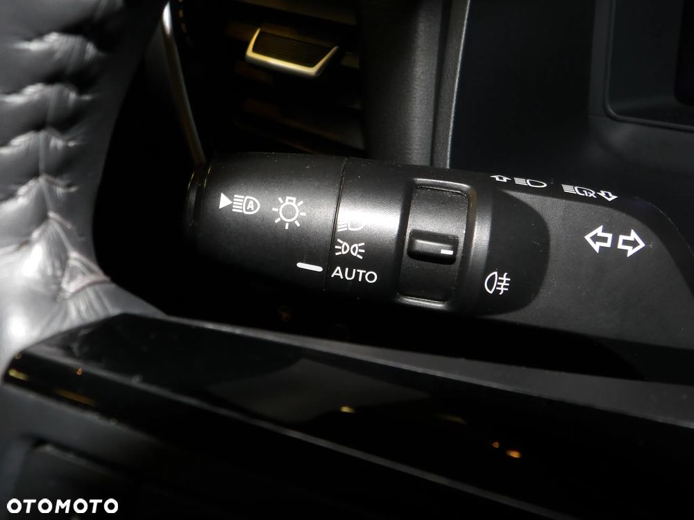 Nissan Qashqai 1.3 DIG-T N-Connecta EU6d - 20