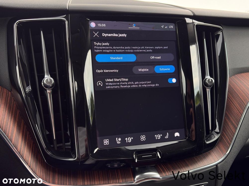 Volvo XC 60 - 25