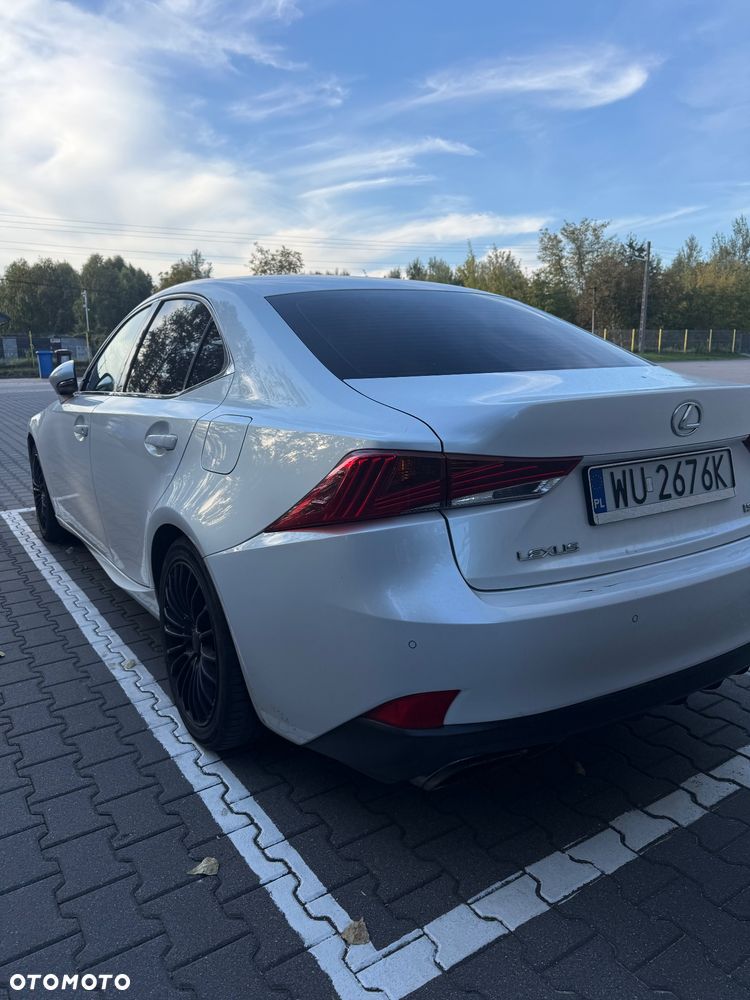 Lexus IS 200t / 300 Elegance - 39
