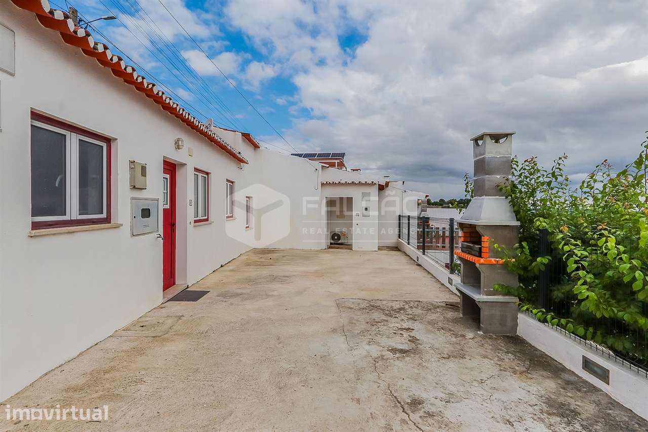 Moradia >=T10 Venda em Santarém (Marvila), Santa Iria da Ribeira de Sa - Grande imagem: 4/18