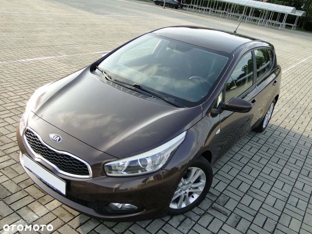 Kia Ceed - 14