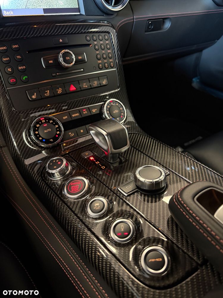 Mercedes-Benz SLS Standard - 22