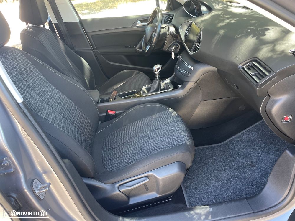 Peugeot 308 SW BlueHDi 120 Stop & Start Style - 27