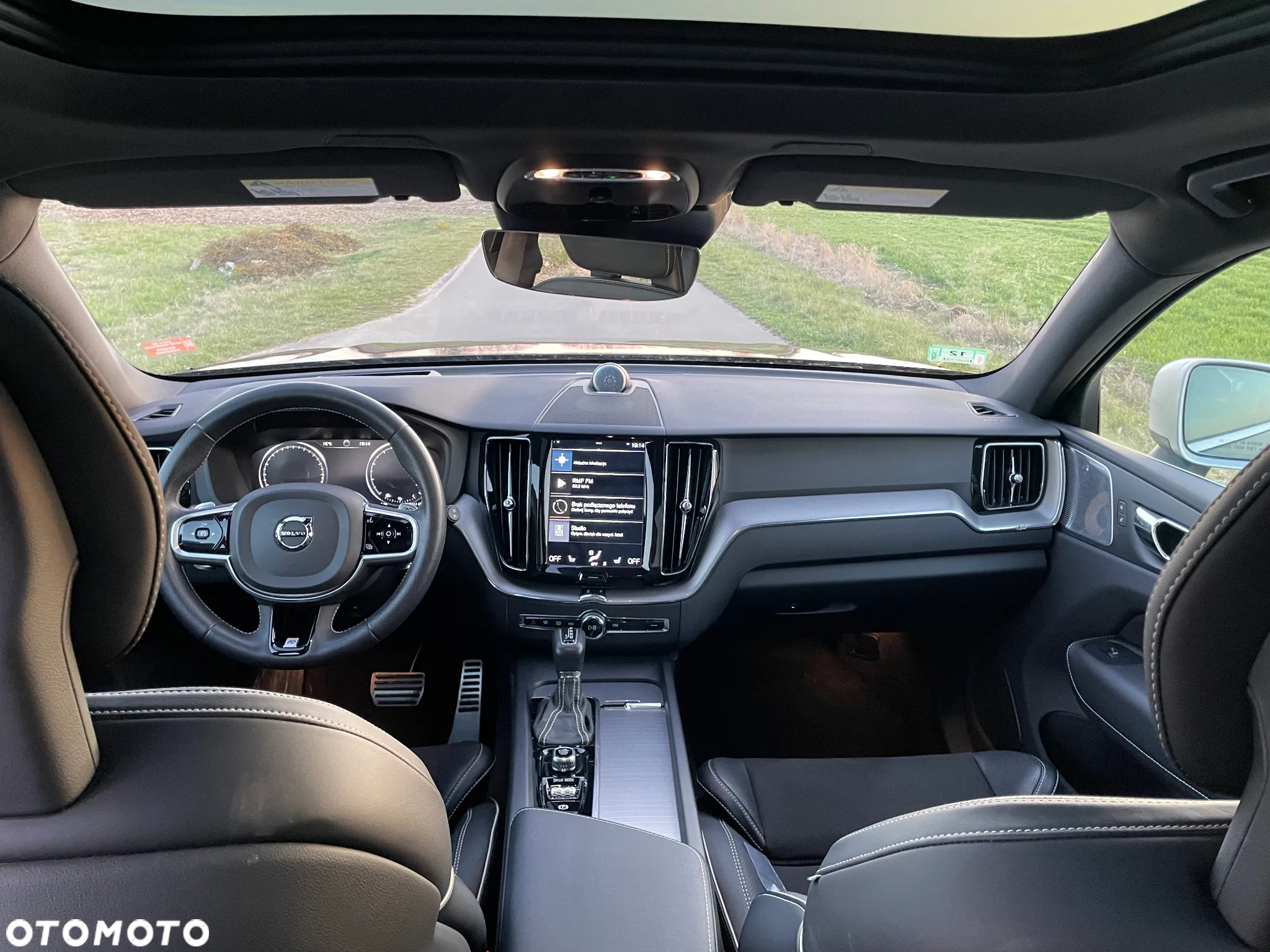 Volvo XC 60 T6 AWD R-Design - 5