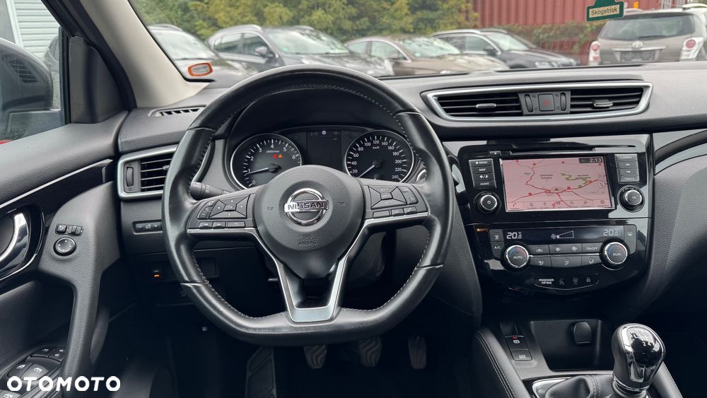 Nissan Qashqai 1.3 DIG-T N-Connecta - 34