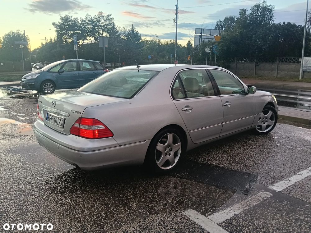 Lexus LS - 12