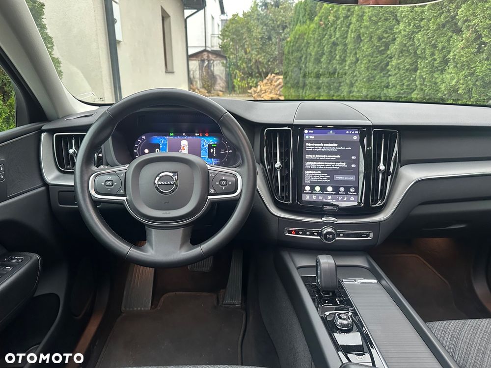 Volvo XC 60 T6 Plug-In Hybrid AWD Ultra Bright - 19