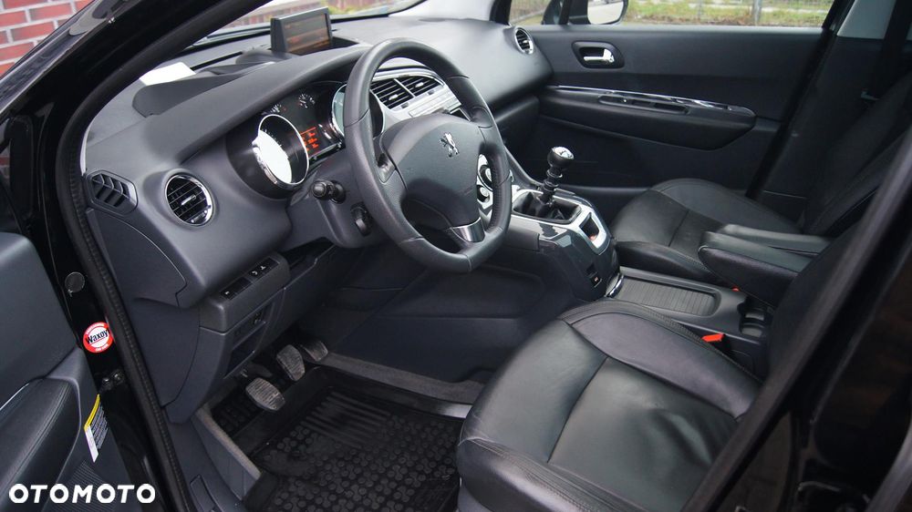 Peugeot 5008 2.0 HDi Allure 7os - 12