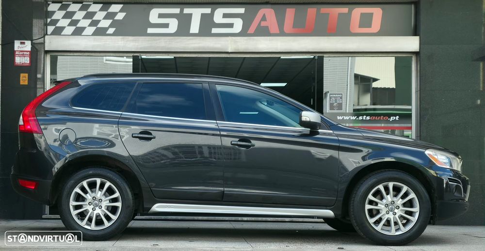 Volvo XC 60 D5 Momentum Geartronic - 55