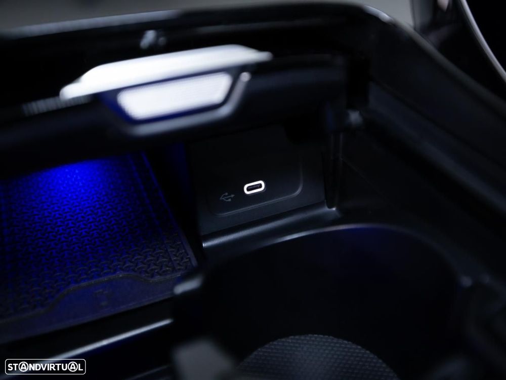 Mercedes-Benz C 180 9G-TRONIC AMG Line Advanced - 23