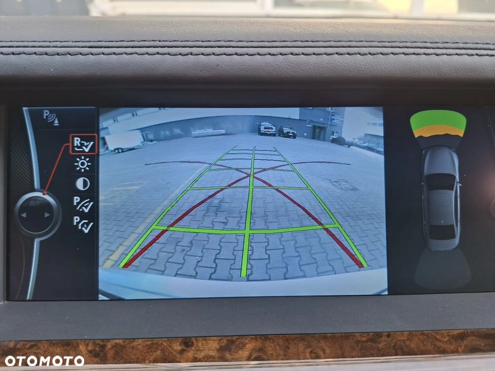 BMW Seria 7 760i L - 11