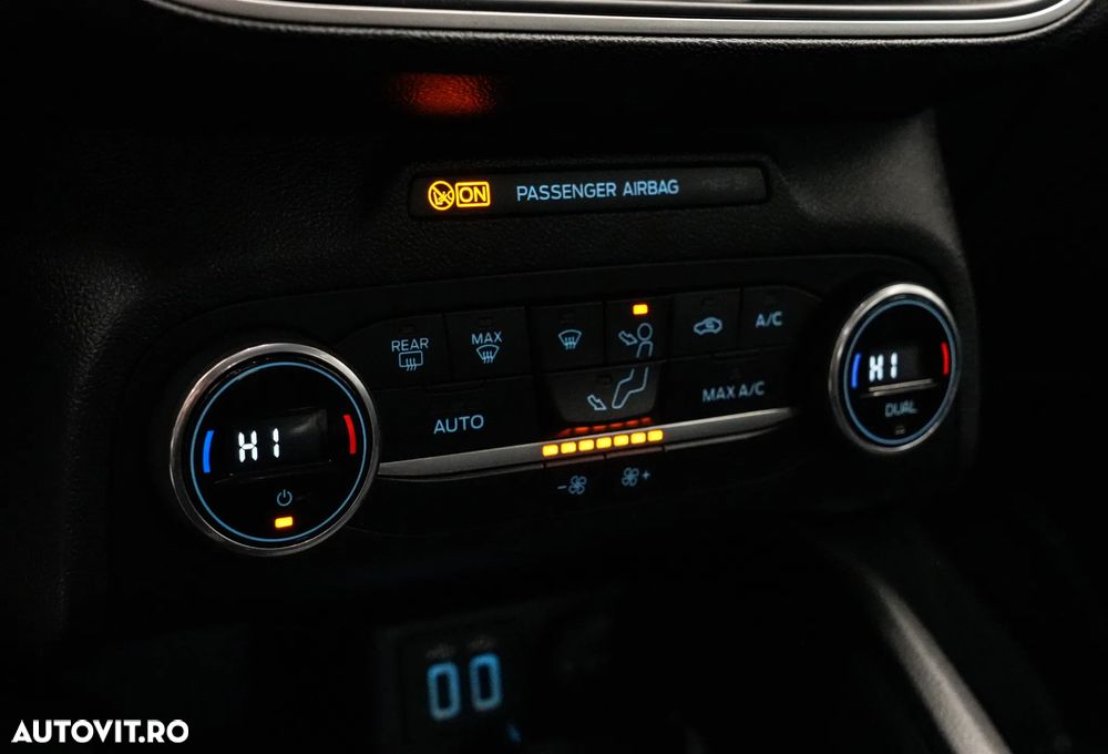 Ford Focus 1.0 EcoBoost Start-Stopp-System COOL&CONNECT DESIGN - 19