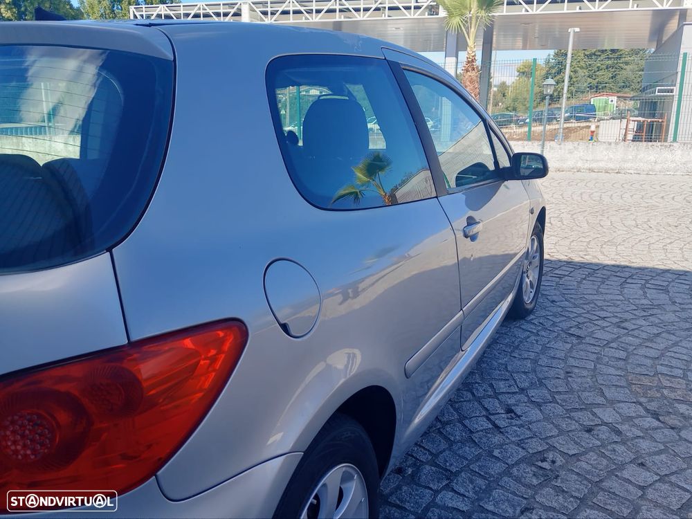 Peugeot 307 1.4 16V Premium - 11