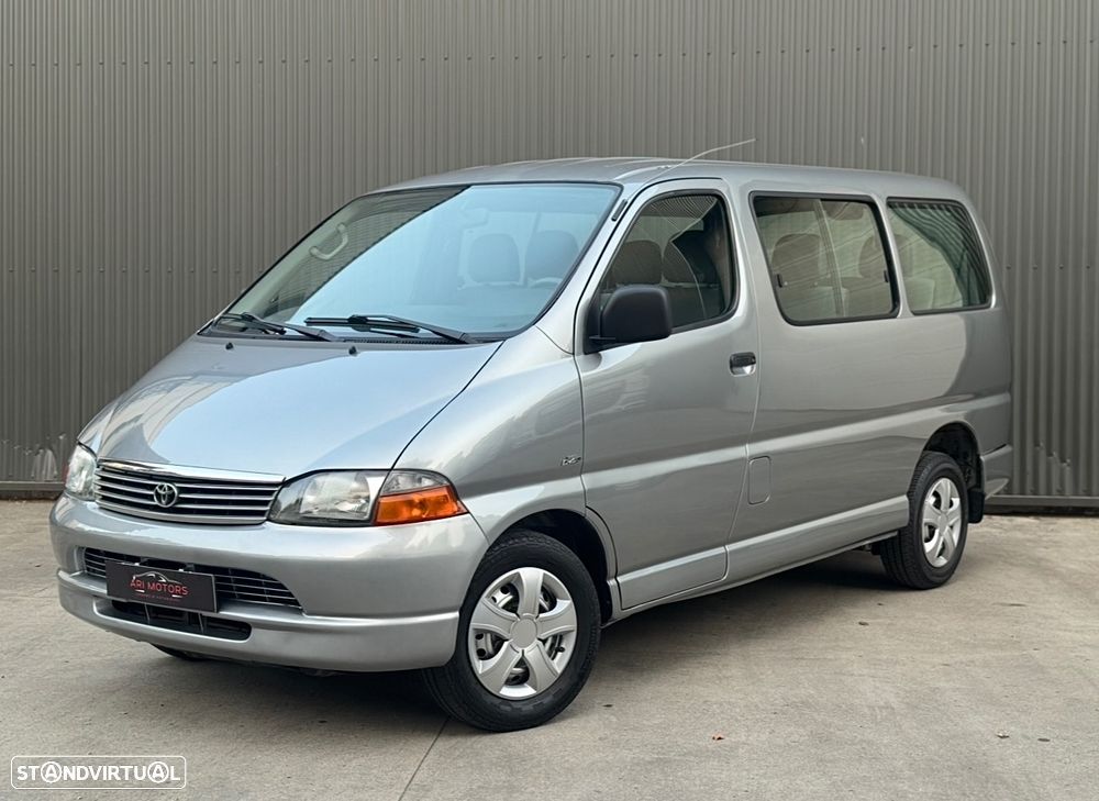 Toyota Hiace - 9