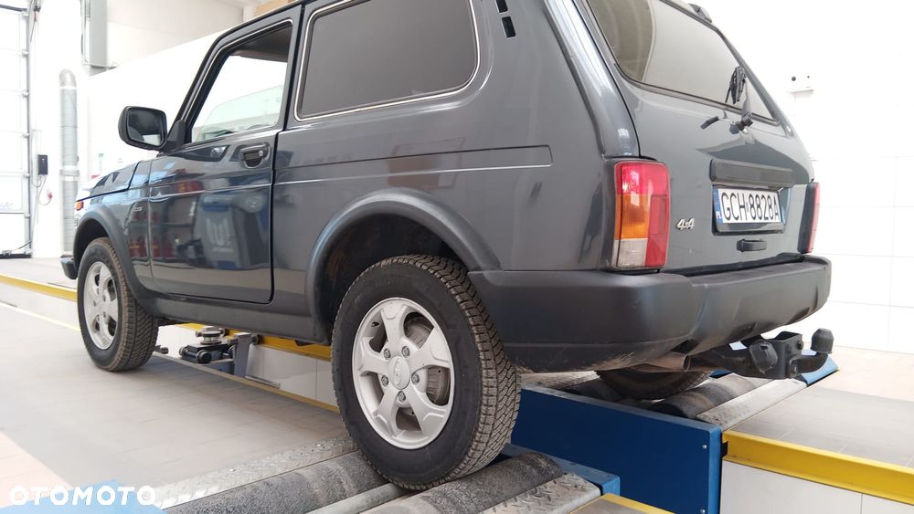 Lada Niva 1.7i (abs) EU5 - 10