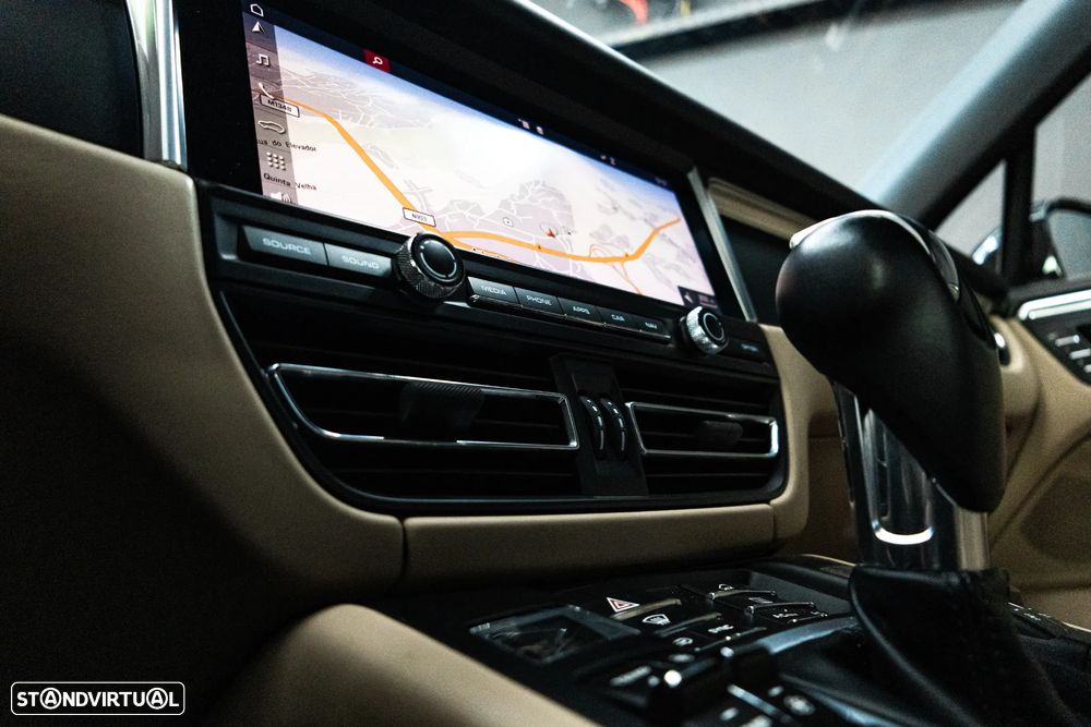Porsche Macan Standard - 17