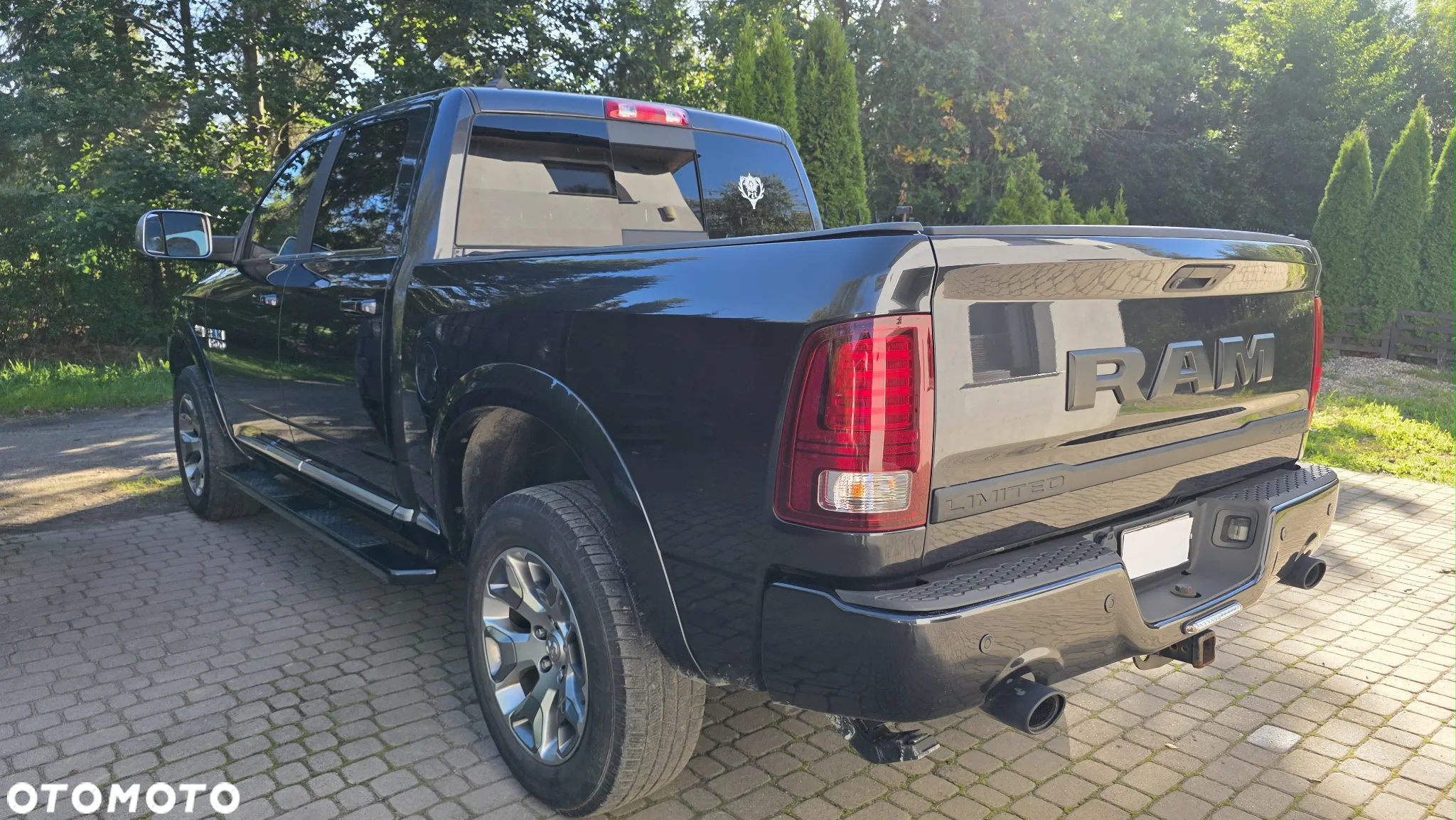 Dodge RAM 1500 5.7 4x4 - 5
