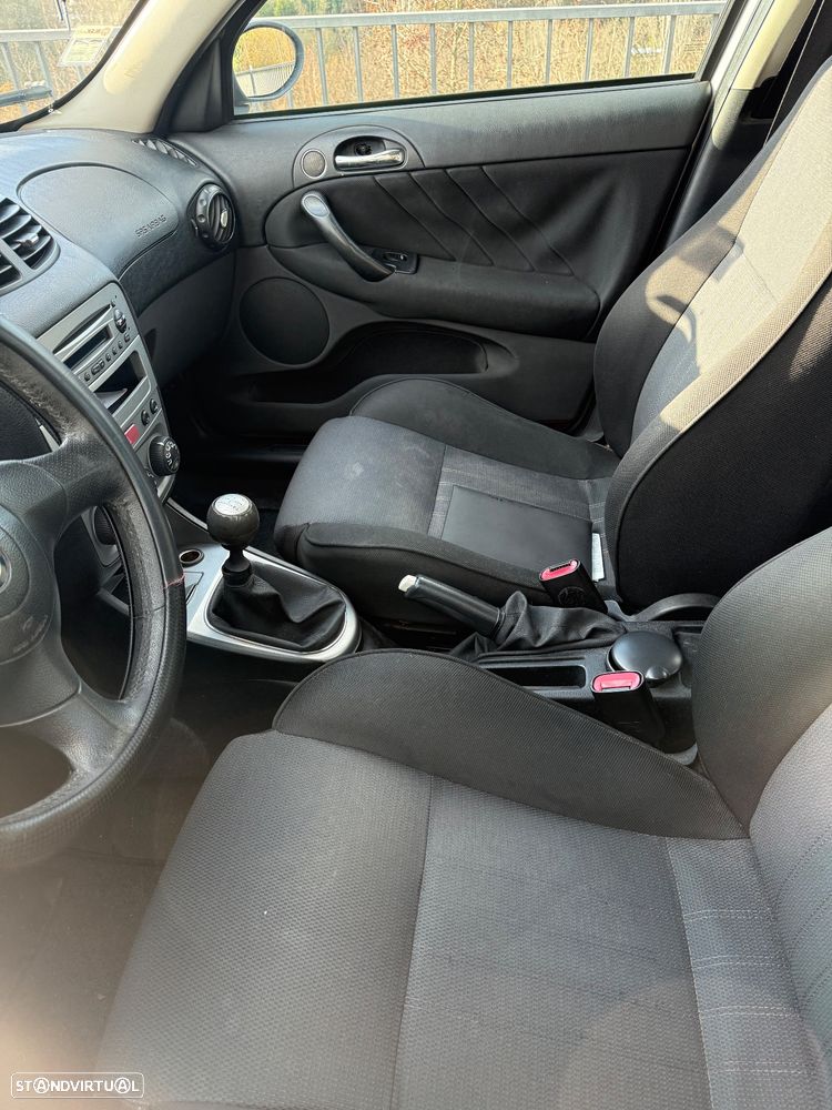 Alfa Romeo 147 1.9 JTD Executive - 11