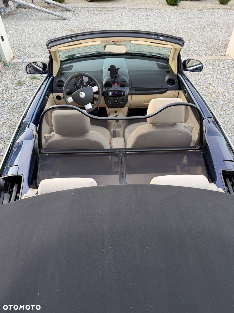 Volkswagen New Beetle 1.6 - 11