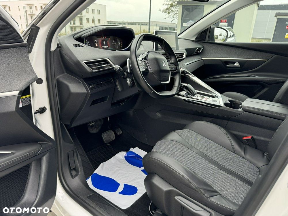 Peugeot 3008 PureTech 130 Stop & Start GPF EAT8 Allure Pack - 25
