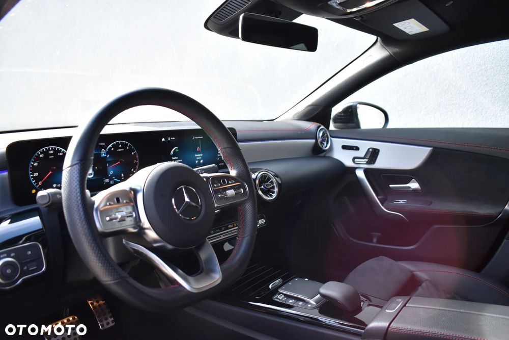 Mercedes-Benz CLA 250 AMG Line 7G-DCT - 13