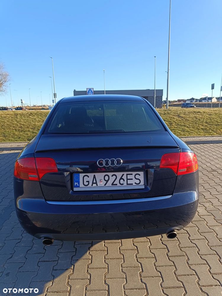 Audi A4 Limousine 1.8 T quattro - 2