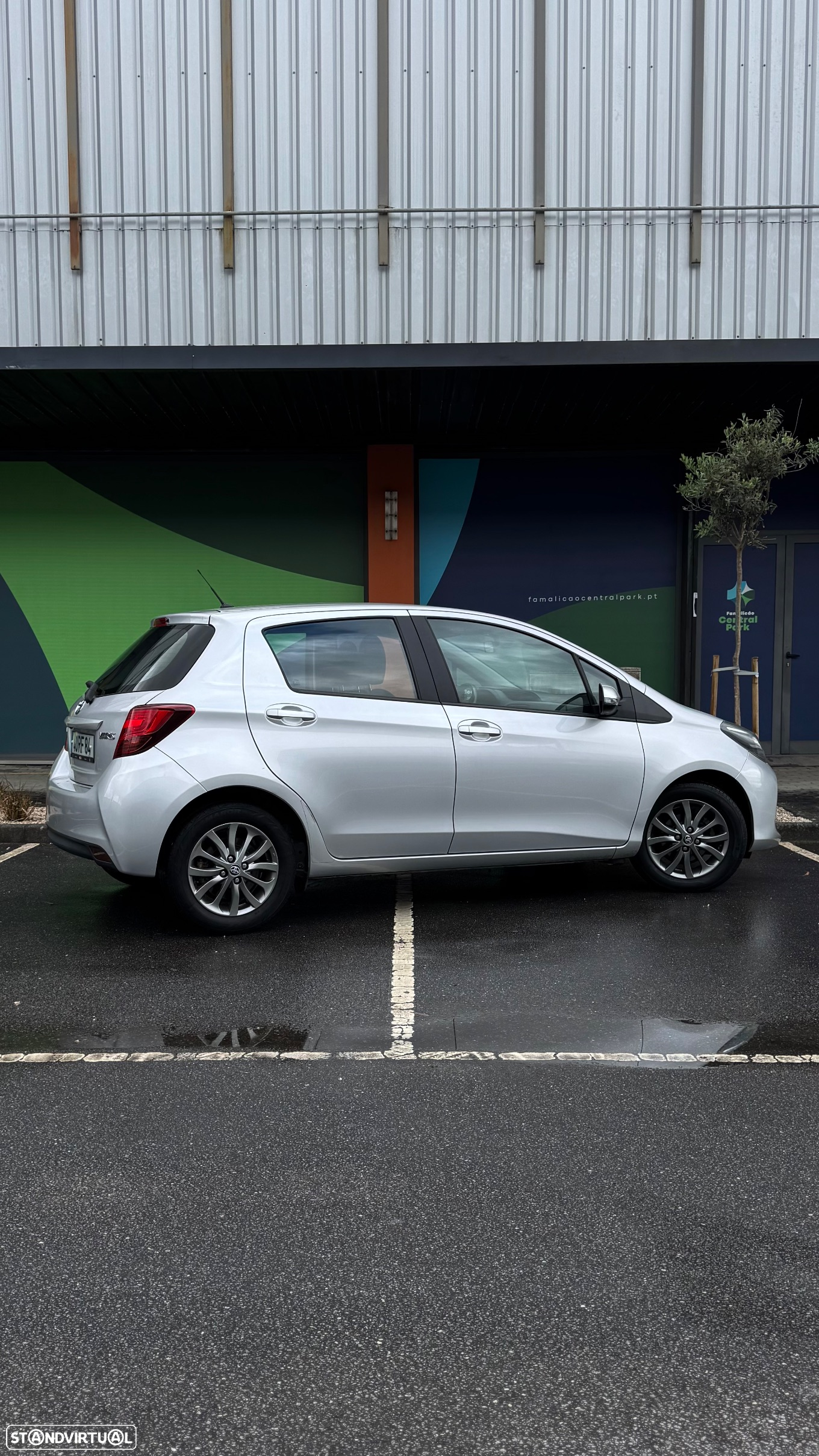 Toyota Yaris 1.4 D-4D Comfort+P.Style - 4