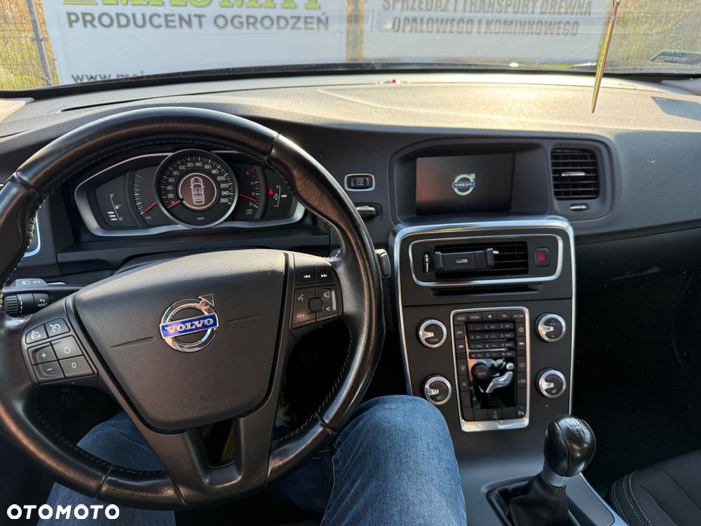 Volvo S60 D2 Momentum - 10