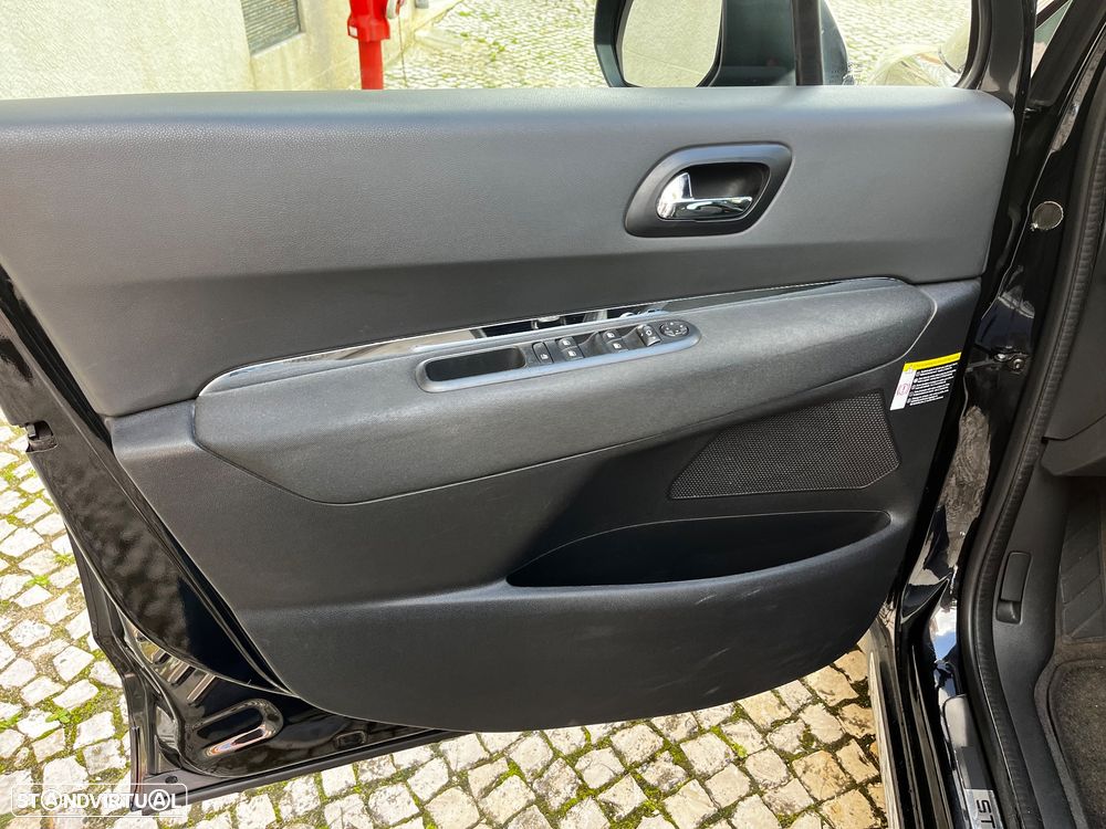 Peugeot 3008 1.6 BlueHDi Style - 21