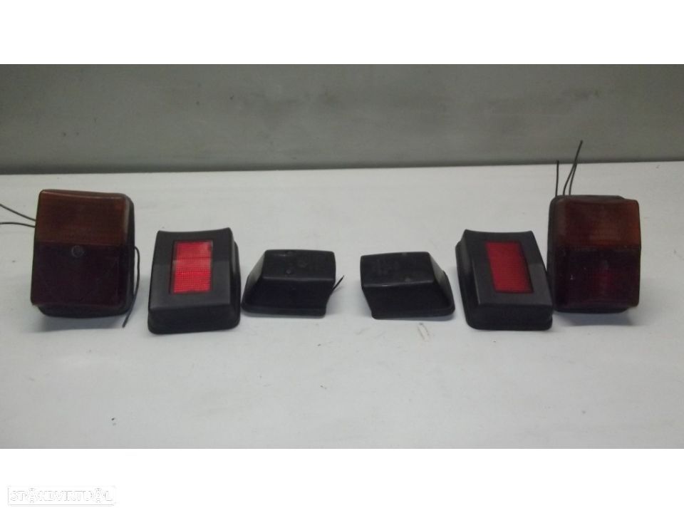 Peugeot 504 pick up farolins traseiros - 1