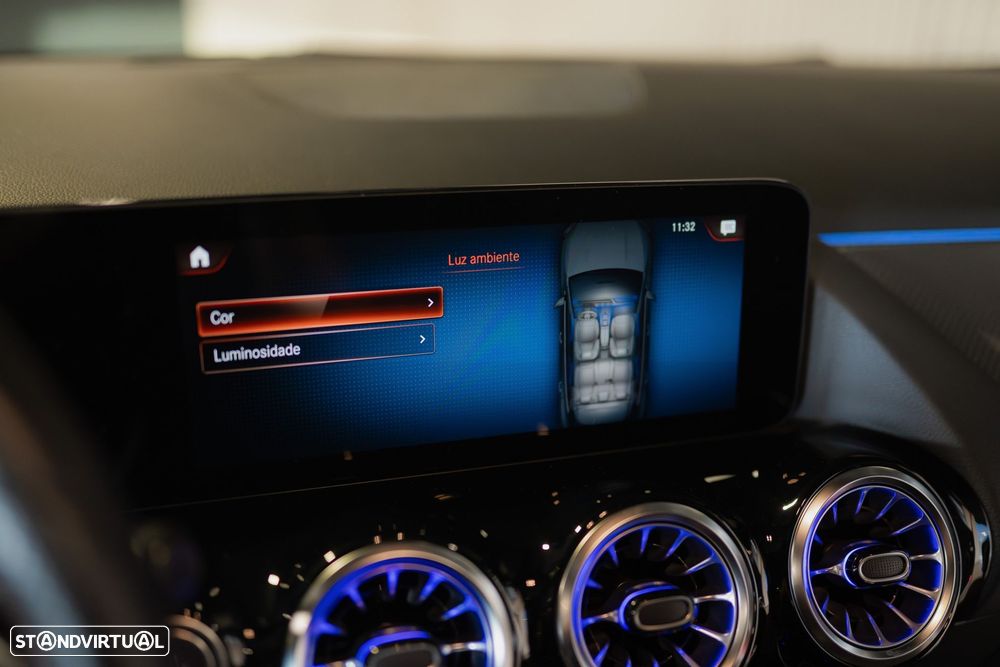 Mercedes-Benz GLA 250 e 8G-DCT AMG Line - 43