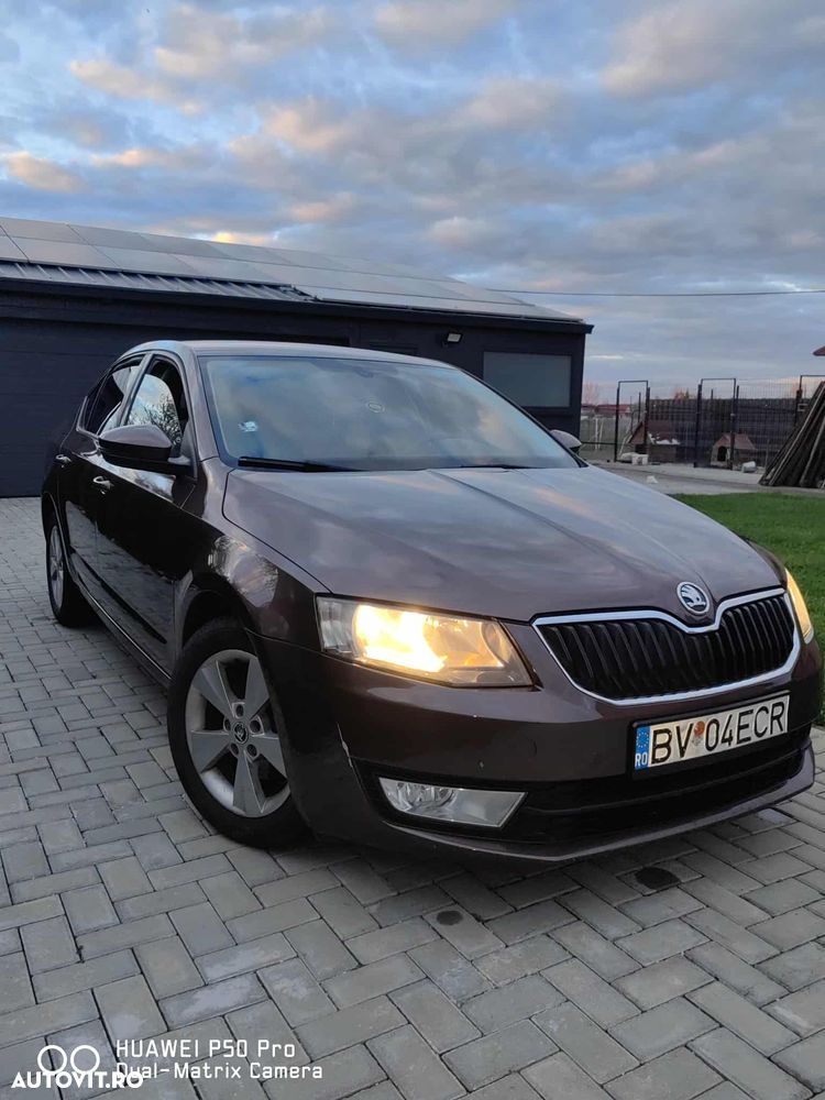 Skoda Octavia 1.6 TDI Business DSG - 1