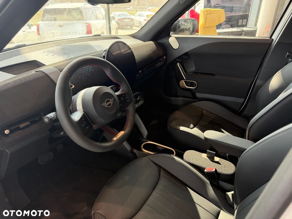 MINI Aceman SE John Cooper Works Trim - 10