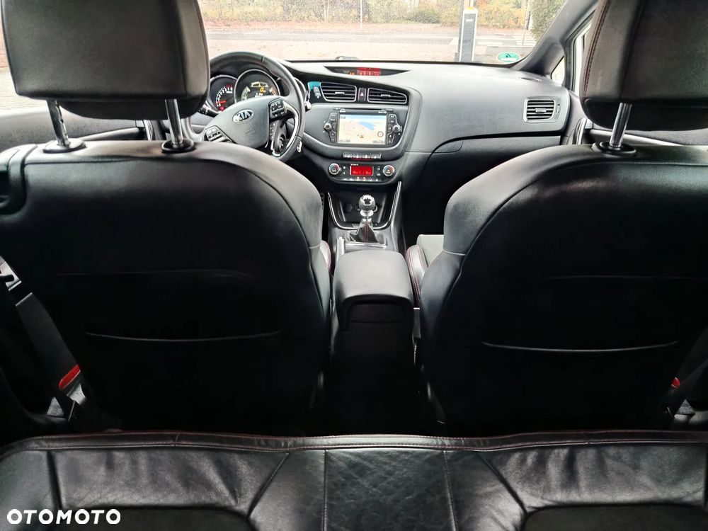 Kia Ceed Cee'd 1.6 T-GDI GT - 23