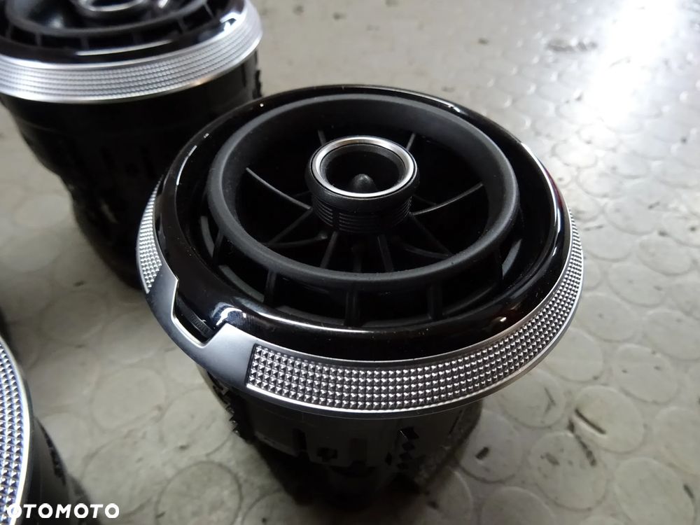 8V0820901A kratka nawiewu Audi A3 8V czesci - 2