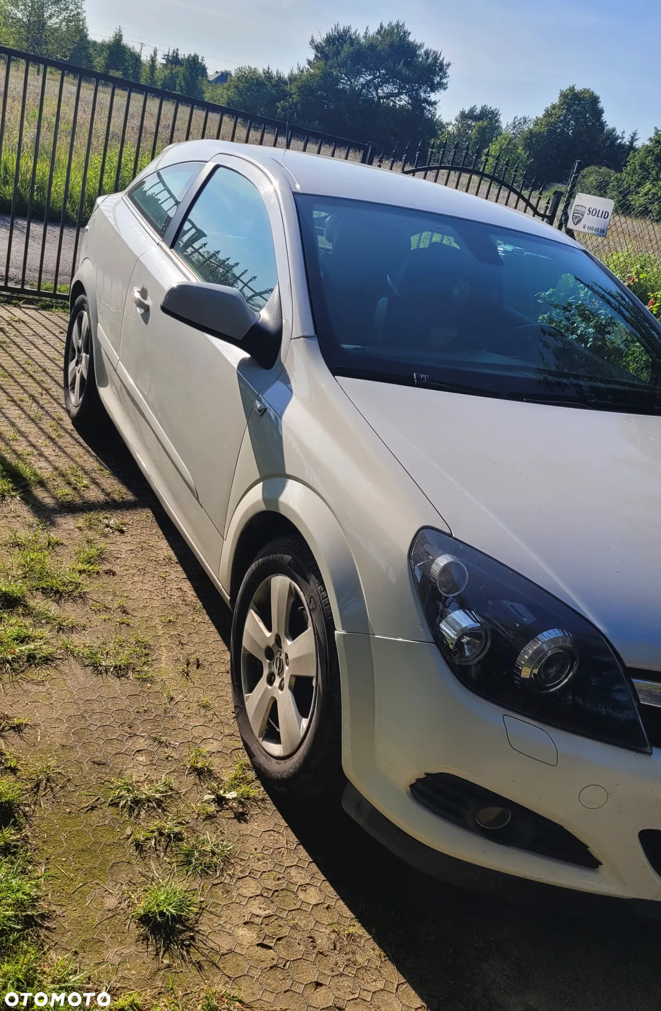 Opel Astra GTC 1.6 - 2